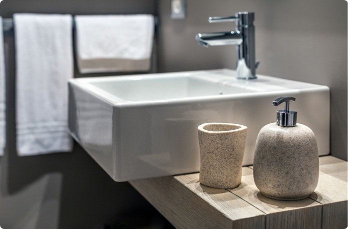 Servicio profesional de fontanería sanitarios y grifería a domicilio en Tenerife Sur.